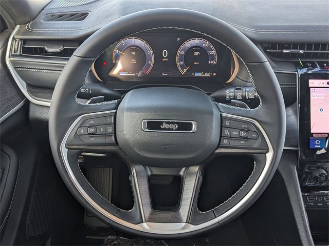 New 2025 Jeep Grand Cherokee Limited image 16