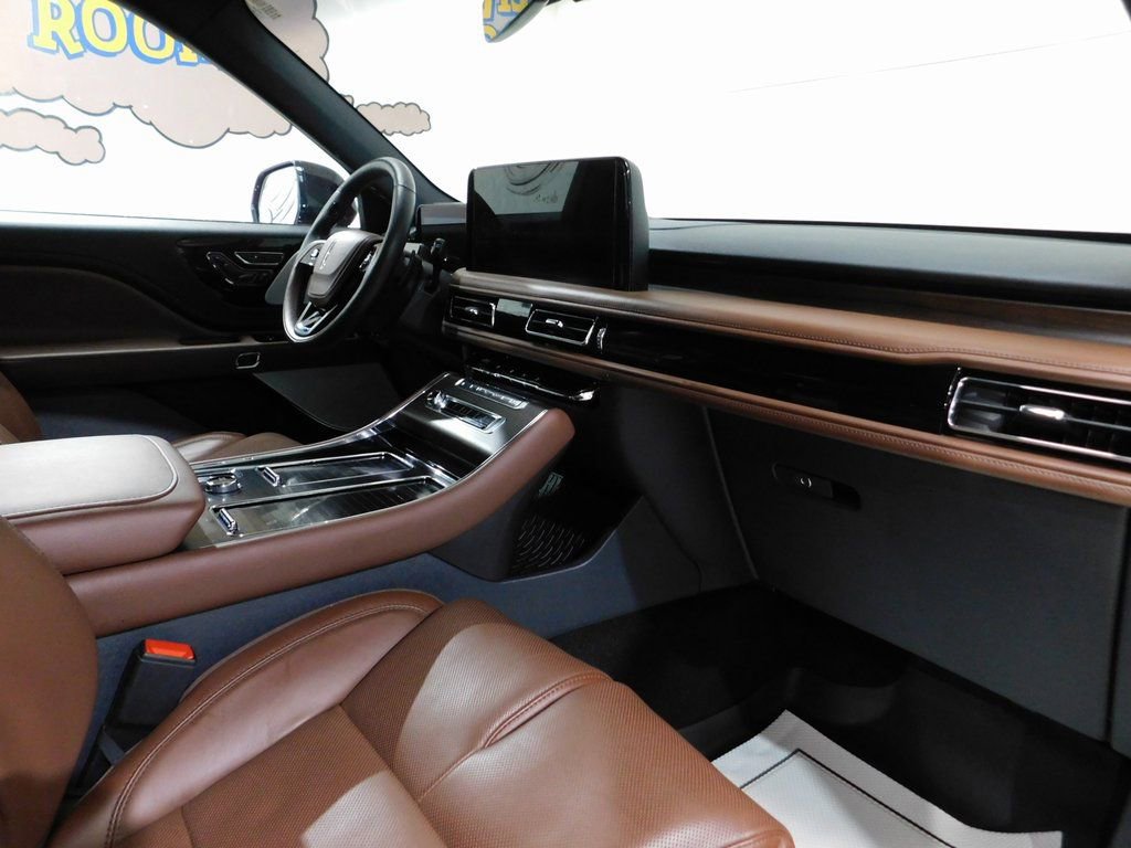 Used 2025 Lincoln Aviator Reserve w/ Equipment Group 201A image 95