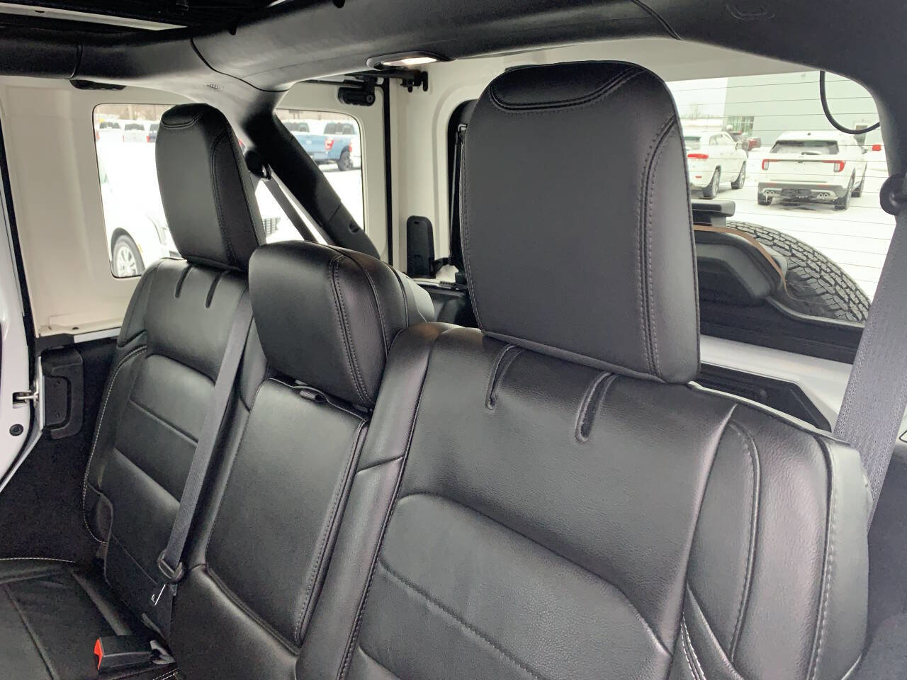 Used 2023 Jeep Wrangler Unlimited Sahara w/ LED Lighting Group image 23