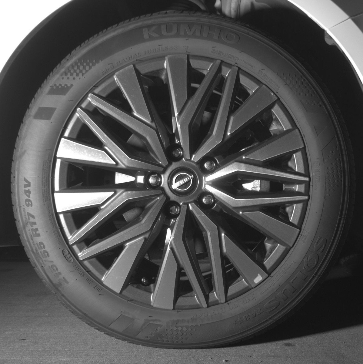 Used 2025 Nissan Altima 2.5 SV image 13