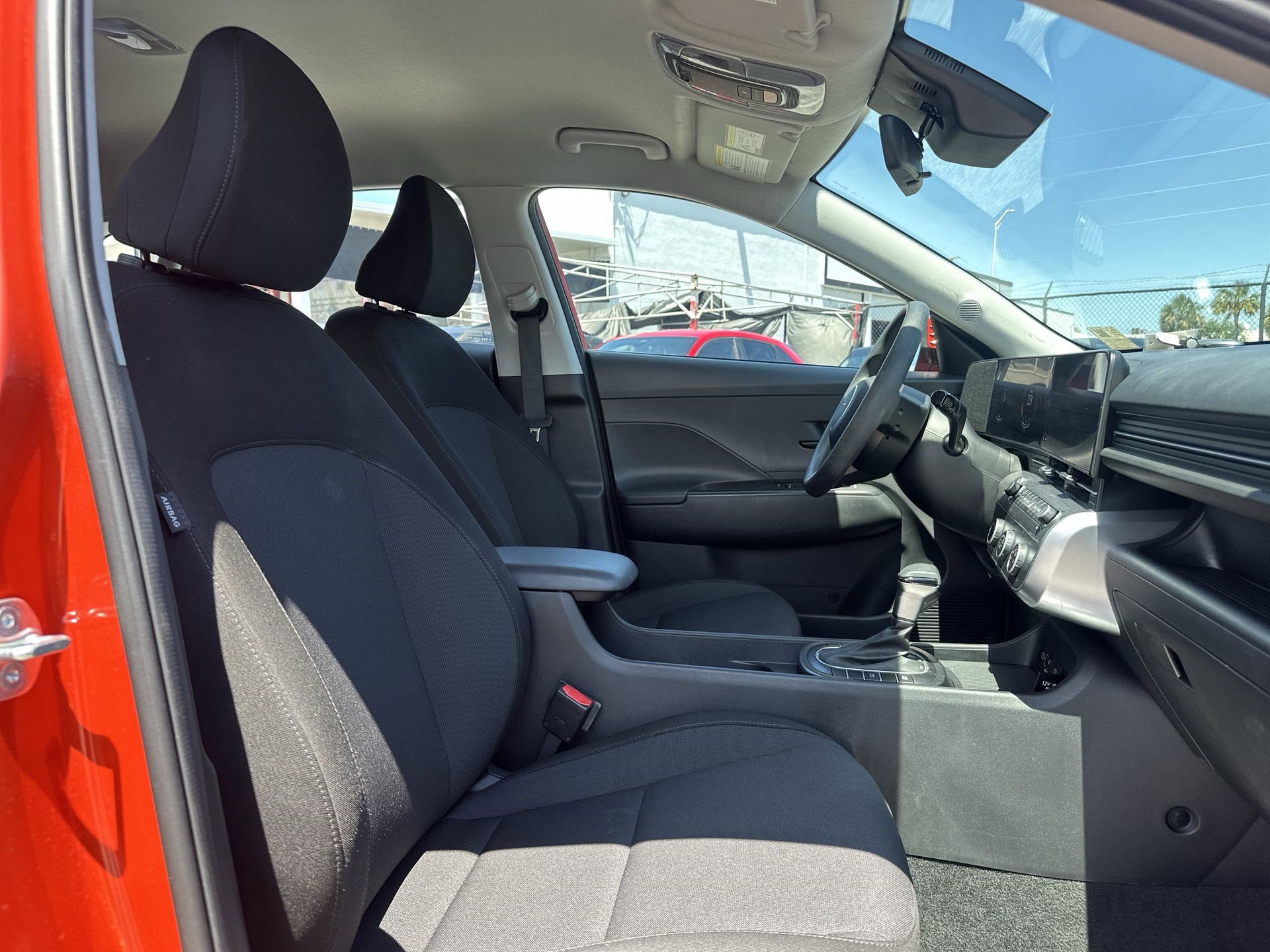 Used 2024 Hyundai Kona SE FWD image 23