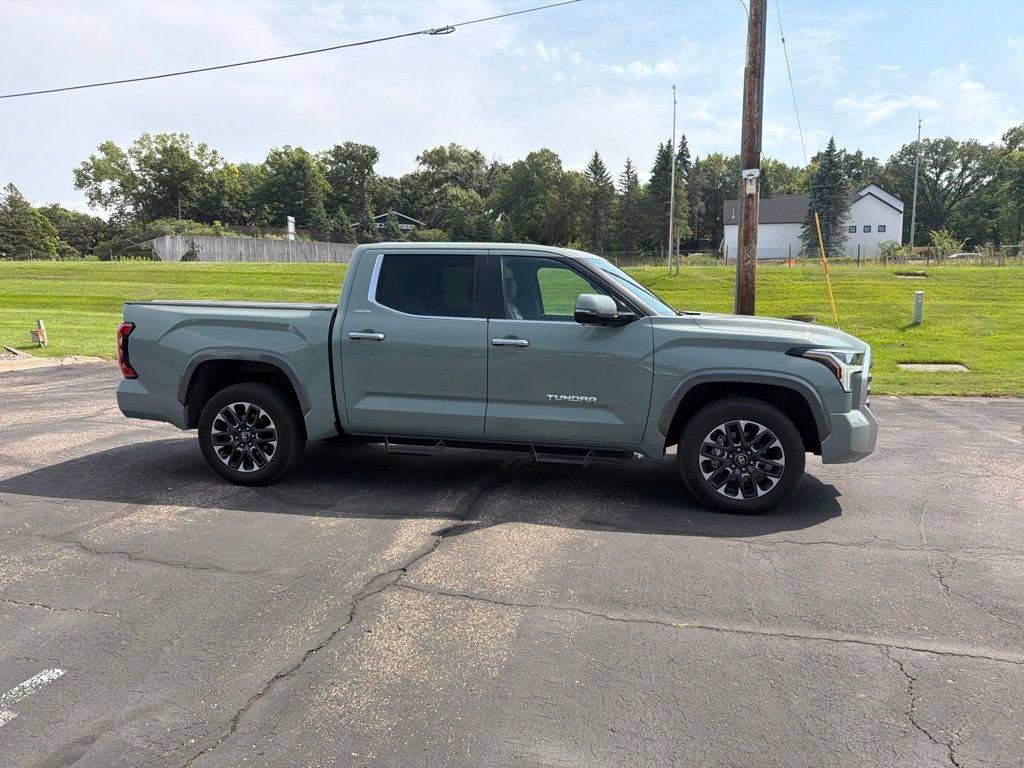 Used 2025 Toyota Tundra Limited AWD/4WD image 23