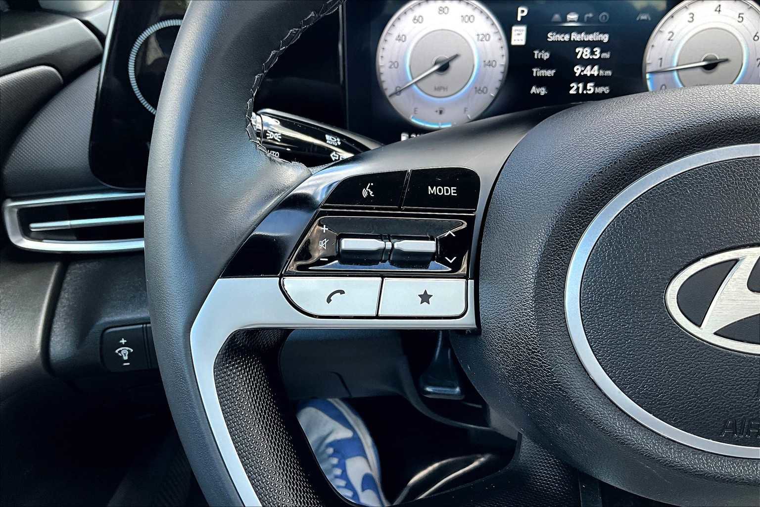 Used 2024 Hyundai Elantra SEL w/ Convenience Package image 23