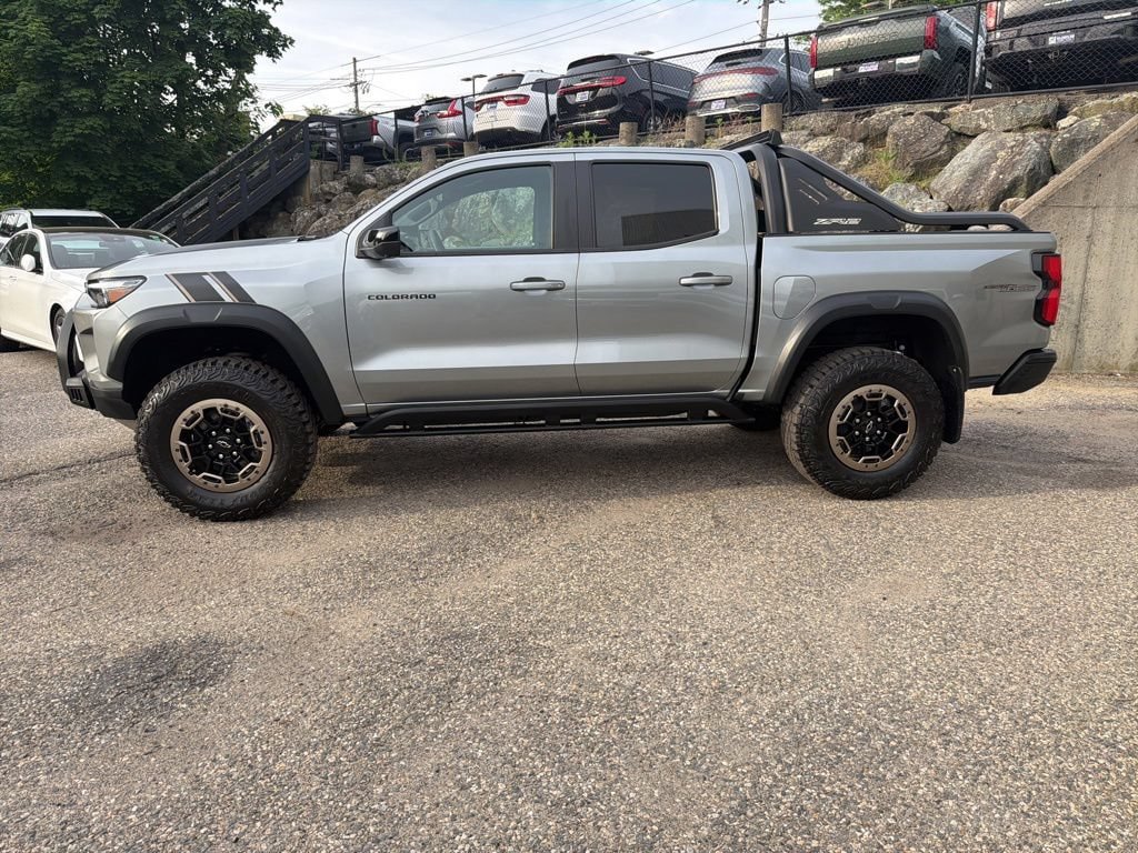 Used 2023 Chevrolet Colorado ZR2 w/ Desert Boss Special Edition AWD/4WD image 3