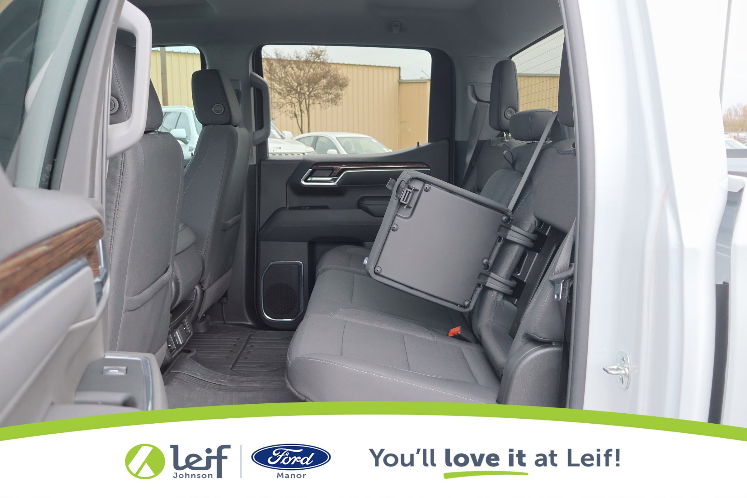 Used 2025 GMC Sierra 1500 Elevation image 29