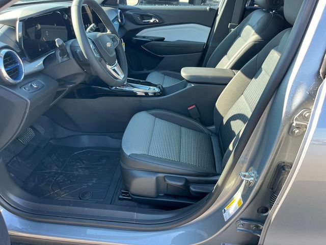 New 2026 Chevrolet Trax LT w/ Driver Confidence Package FWD image 22