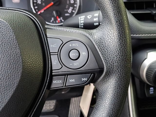 Used 2020 Toyota RAV4 LE w/ Carpet Mat Package FWD image 23