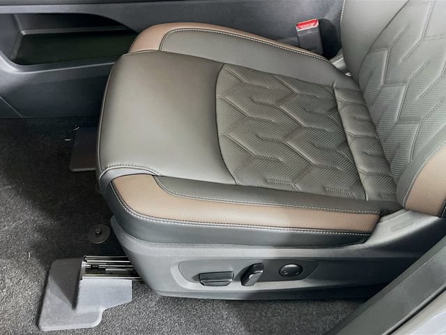 New 2026 Nissan Pathfinder Platinum w/ Cargo Package FWD image 18