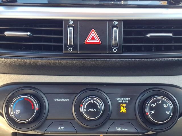 Used 2022 Kia Forte LXS w/ LXS Technology Package image 25