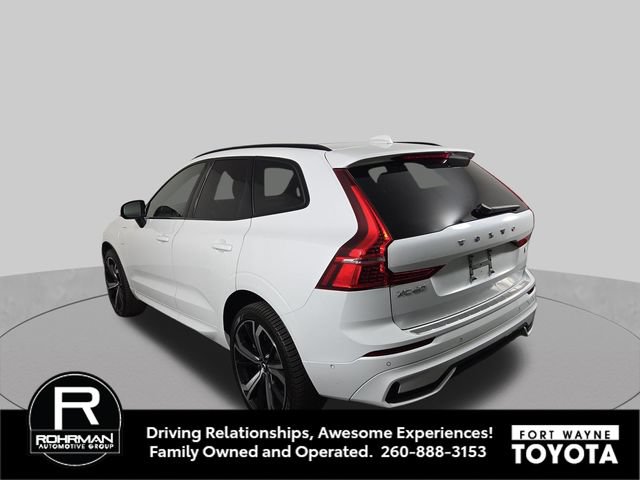 Used 2022 Volvo XC60 T8 R-Design w/ Advanced Package AWD/4WD image 10