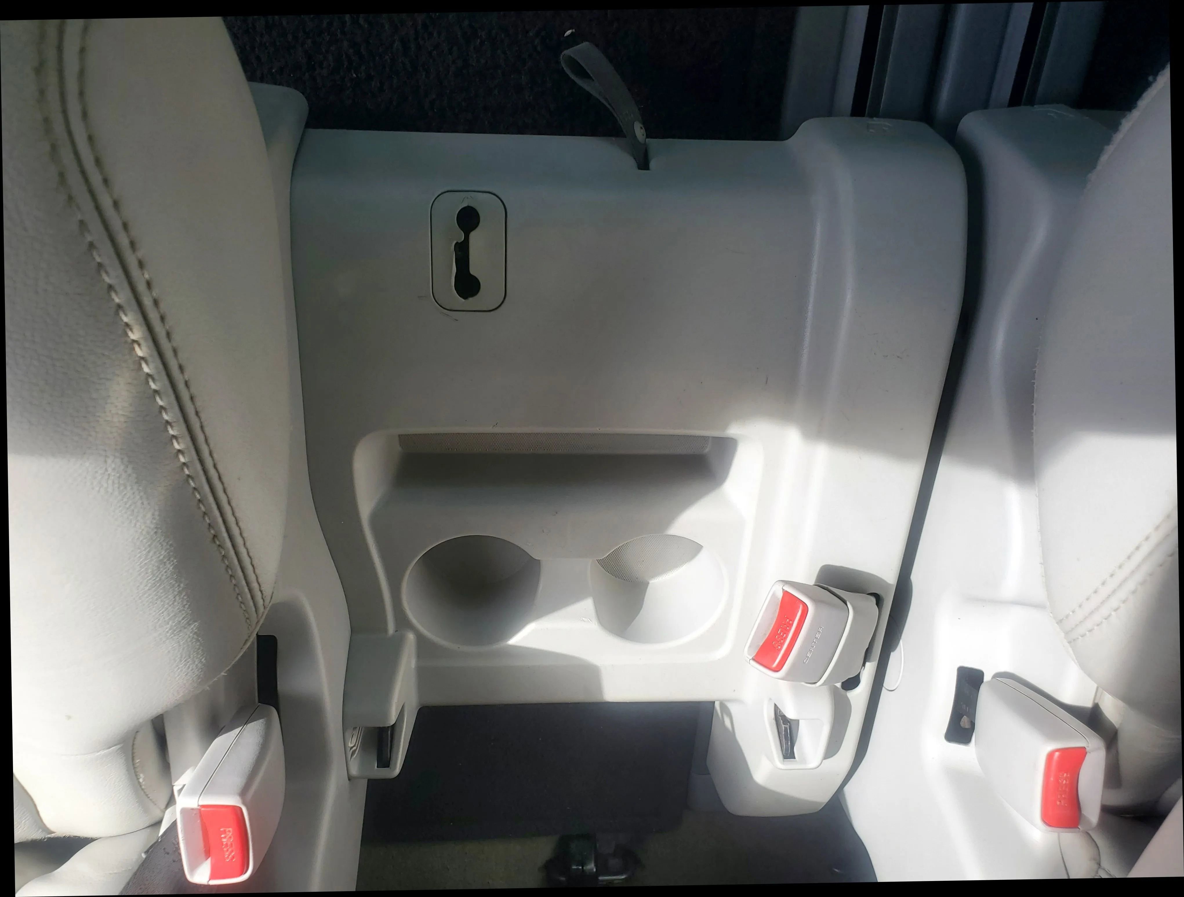 Used 2012 Toyota Sienna XLE w/ XLE Navigation Pkg FWD image 22