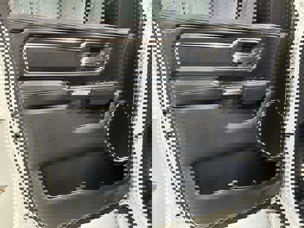 Used 2022 RAM 1500 Laramie image 8