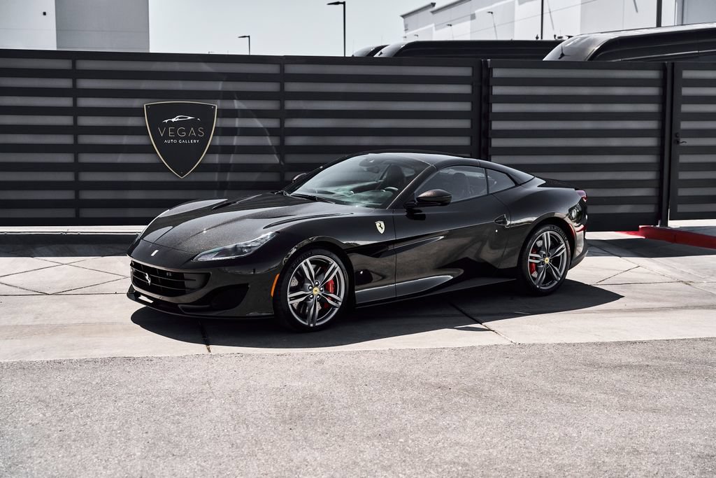 Used 2020 Ferrari Portofino RWD image 6