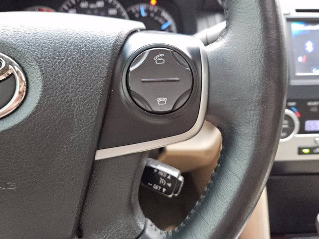 Used 2014 Toyota Camry XLE w/ Leather Package FWD image 25
