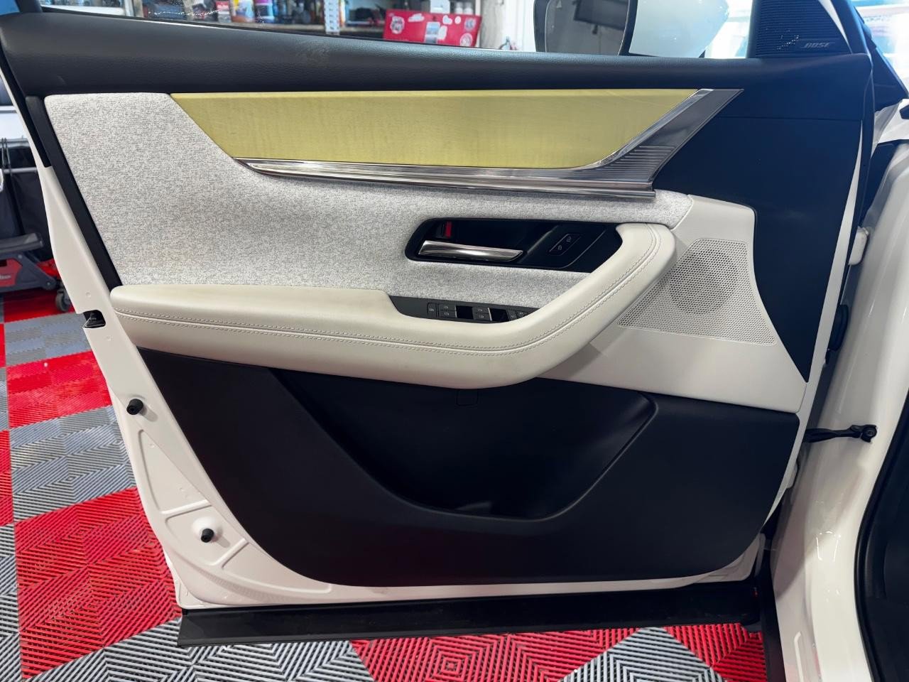 Used 2024 MAZDA CX-90 3.3 Turbo S w/ Premium Plus image 18