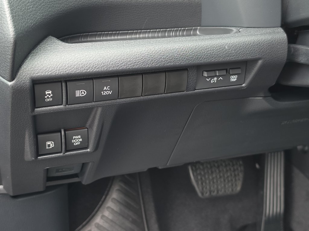 New 2026 Toyota Sienna XLE Woodland Edition AWD/4WD image 26