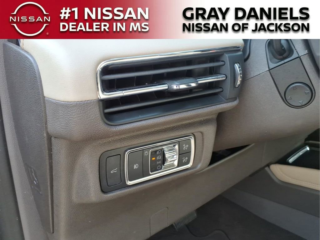 Used 2020 Lincoln Corsair Reserve w/ Equipment Group 201A image 13