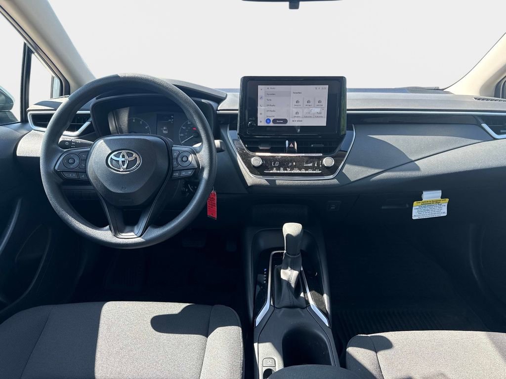 Used 2025 Toyota Corolla LE image 13