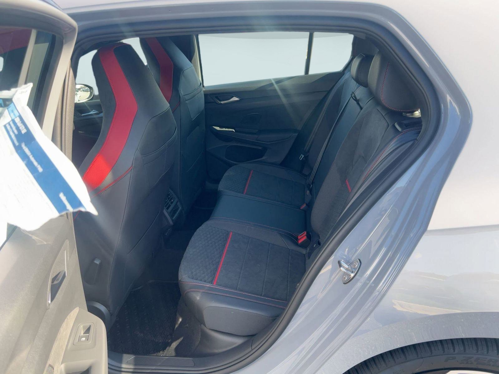 New 2026 Volkswagen Golf SE FWD image 14