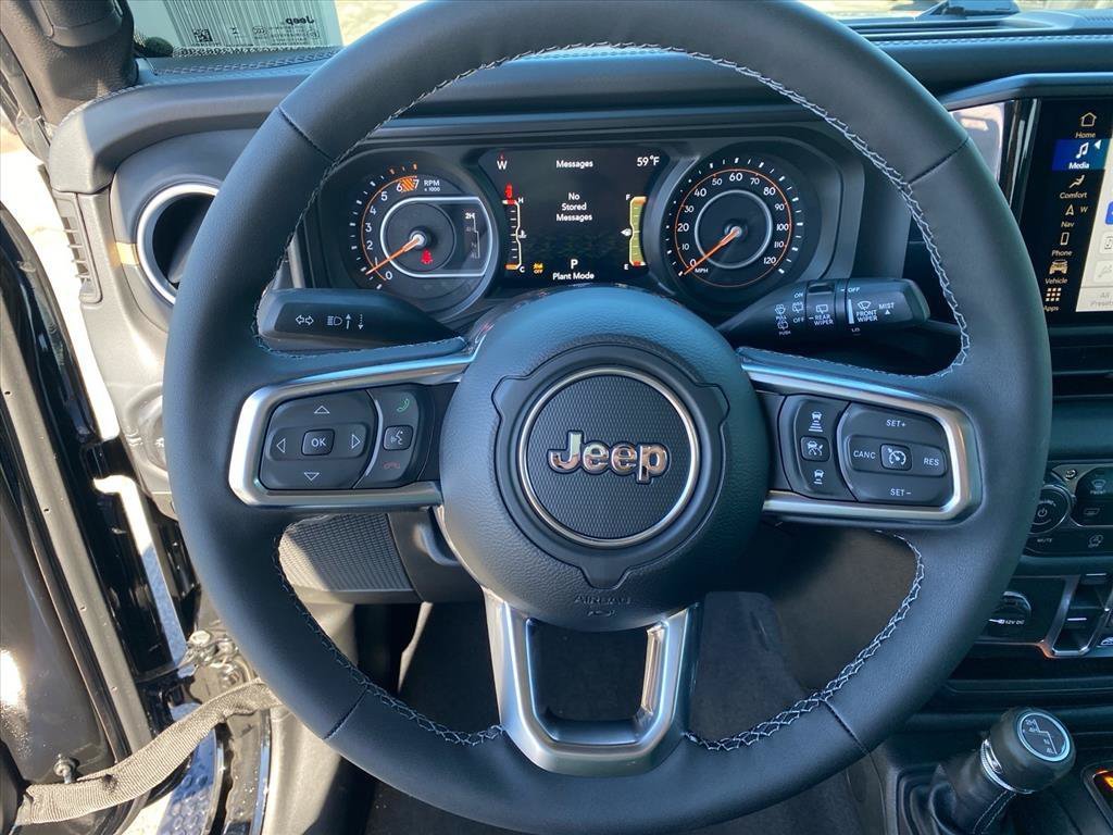 New 2026 Jeep Wrangler Unlimited Sahara w/ Technology Group AWD/4WD image 6