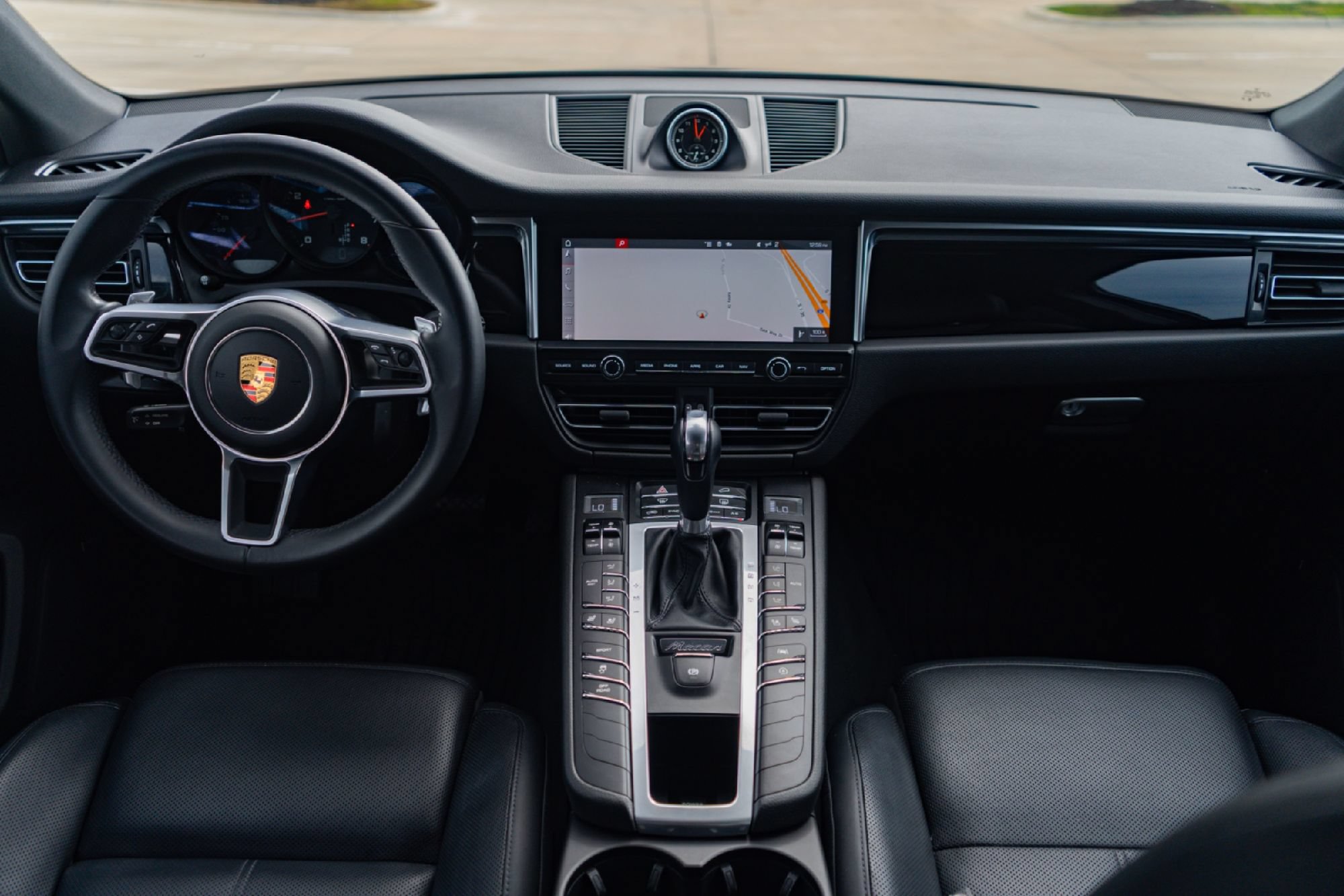 Used 2021 Porsche Macan AWD/4WD image 26