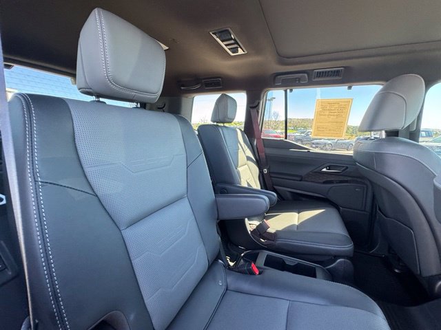 Used 2025 Lexus GX 550 w/ Accessory Package (2T) AWD/4WD image 25
