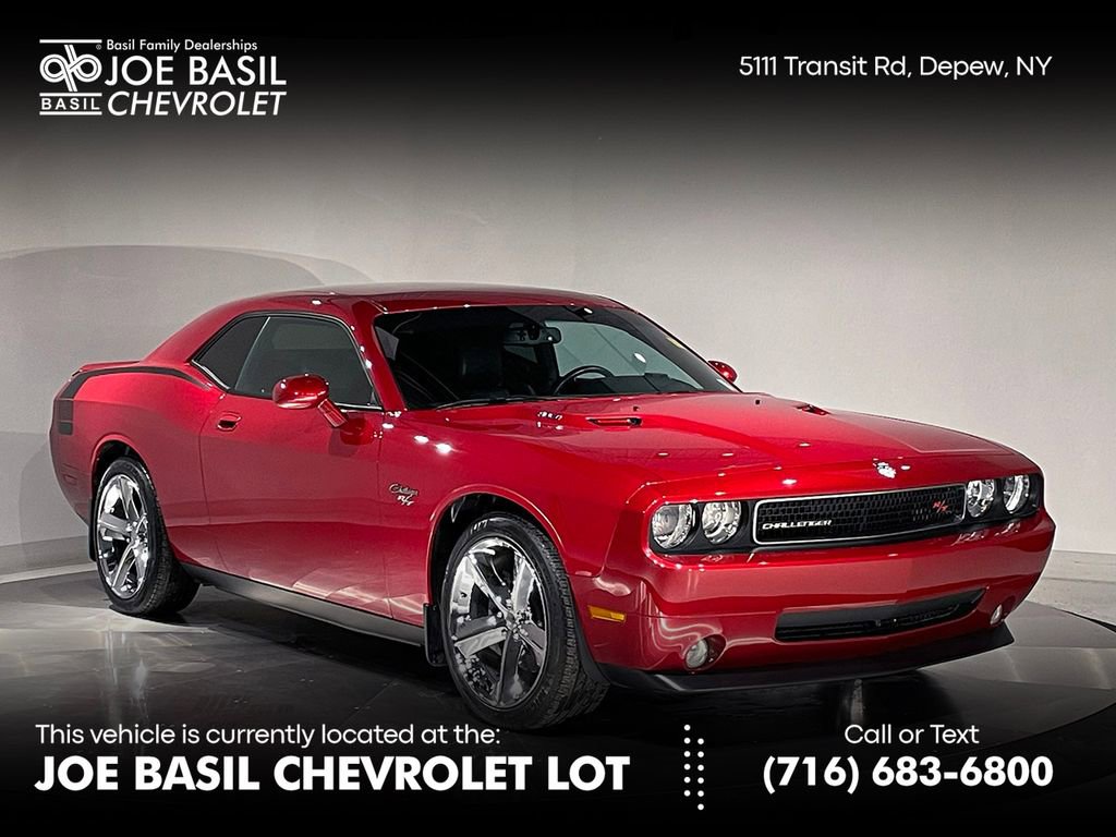 Used 2010 Dodge Challenger R/T RWD image 1