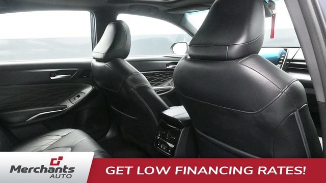 Used 2022 Toyota Avalon Limited w/ Advanced Safety Package FWD image 12