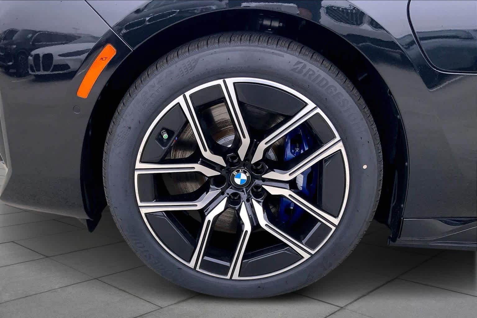 New 2026 BMW 750e xDrive w/ Executive Package AWD/4WD image 11