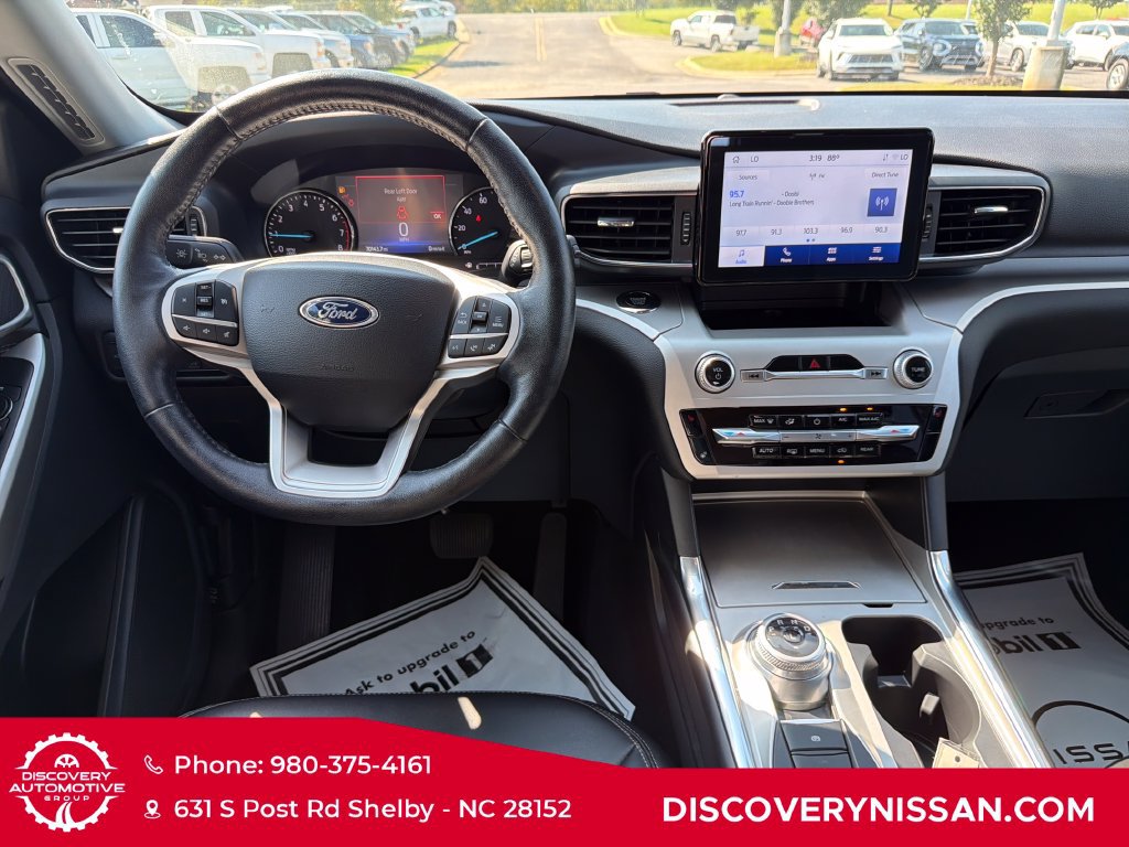 Used 2022 Ford Explorer XLT w/ Equipment Group 202A AWD/4WD image 30