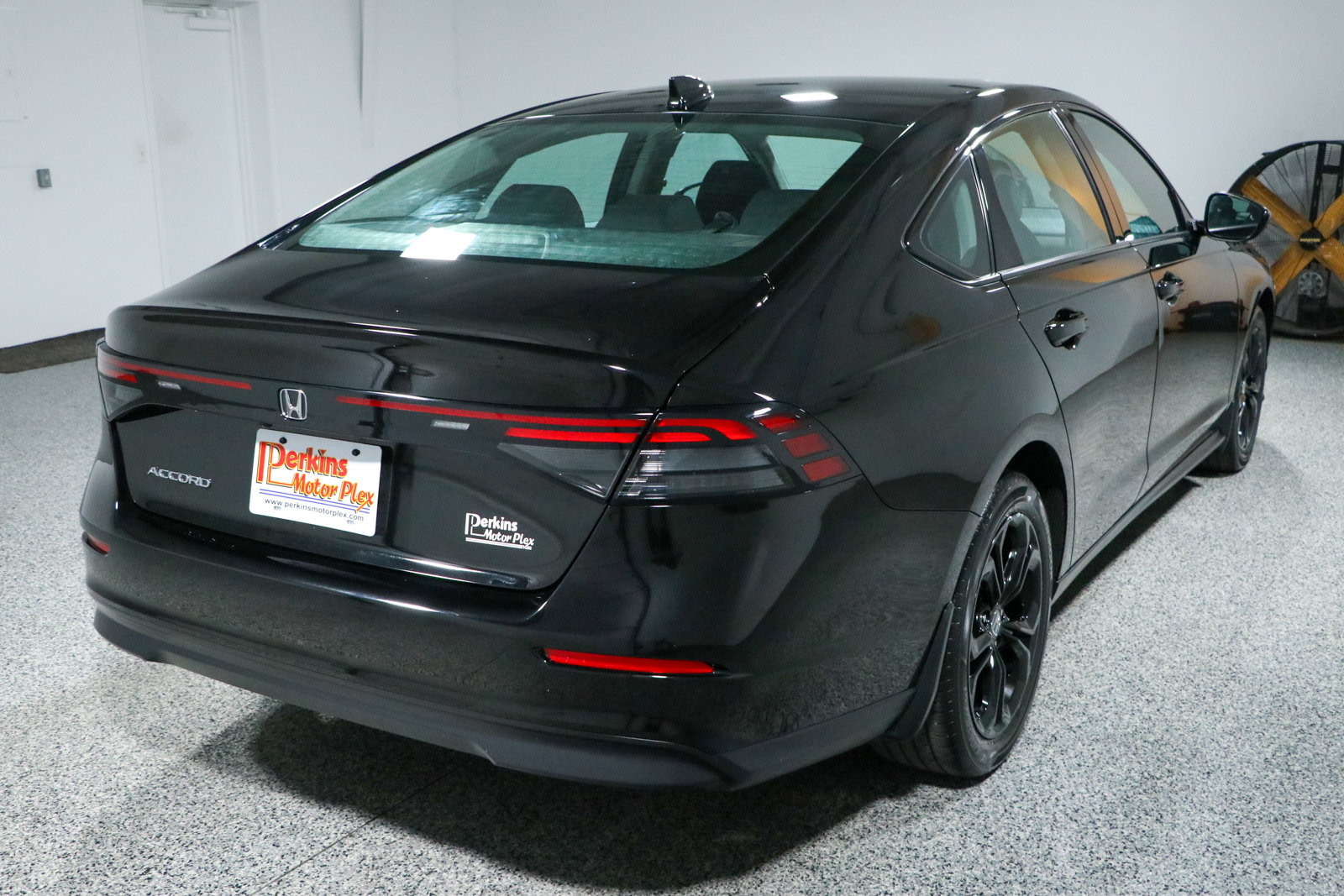 Used 2025 Honda Accord SE image 7