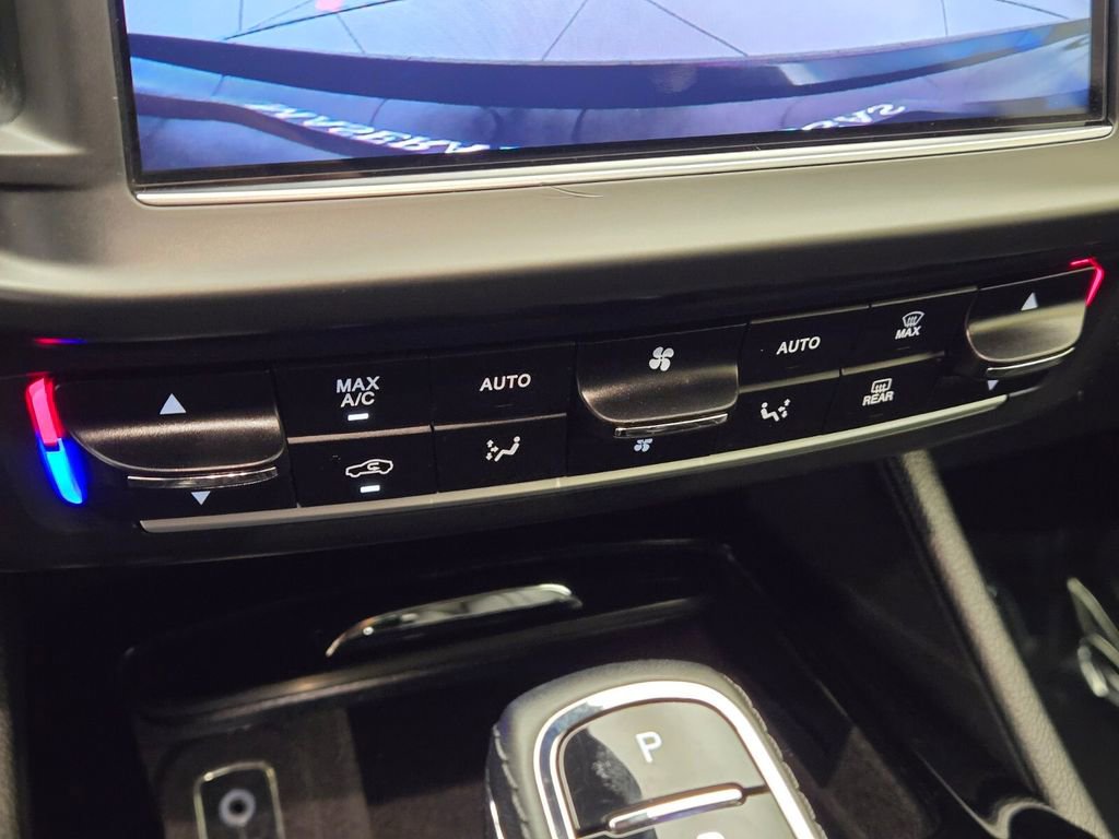 Certified 2022 Maserati Levante GT image 40