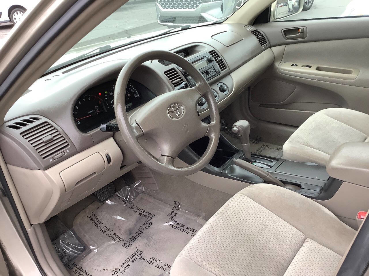 Used 2004 Toyota Camry LE FWD image 23