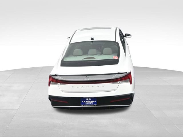 New 2026 Hyundai Elantra SEL Sport Premium FWD image 27