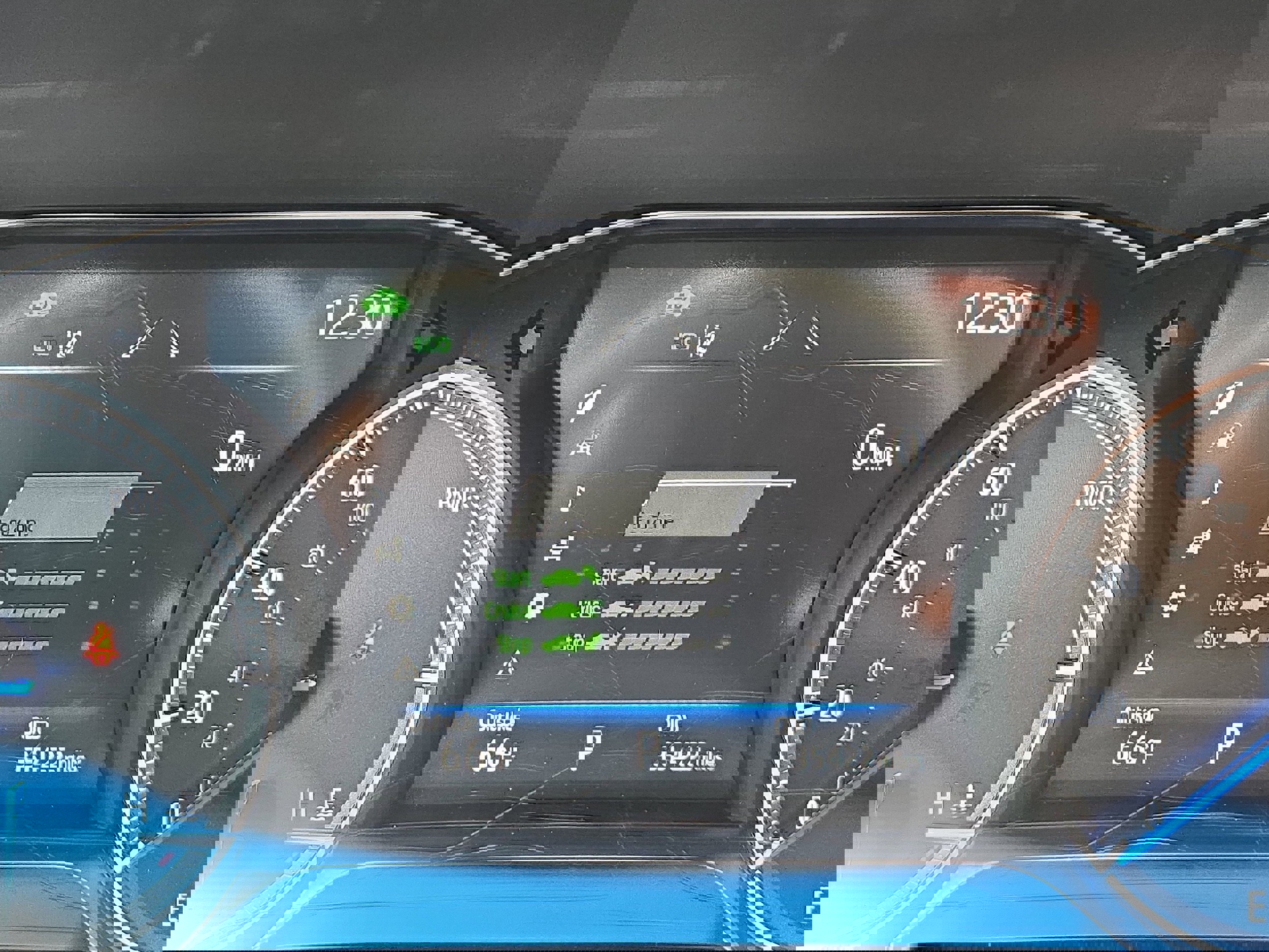 Used 2023 Toyota Venza XLE image 23