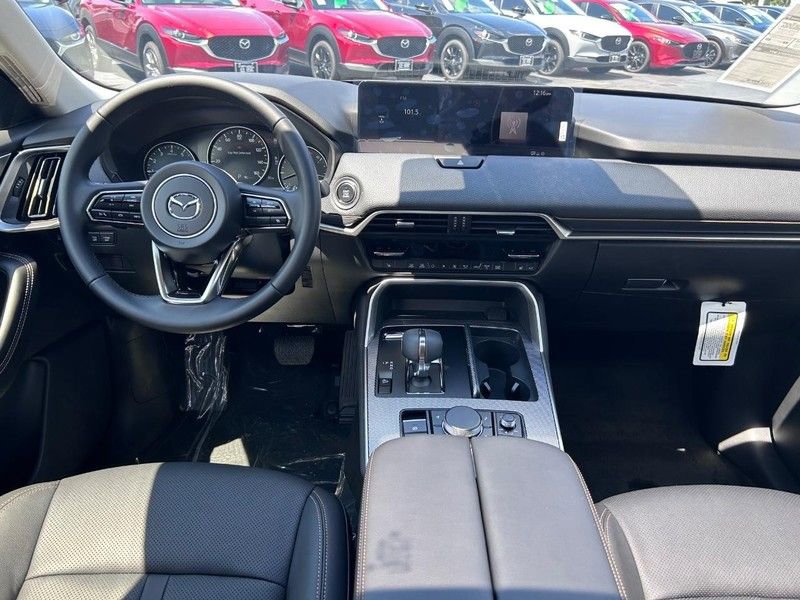 New 2025 MAZDA CX-90 3.3 Turbo w/ Preferred Package image 14