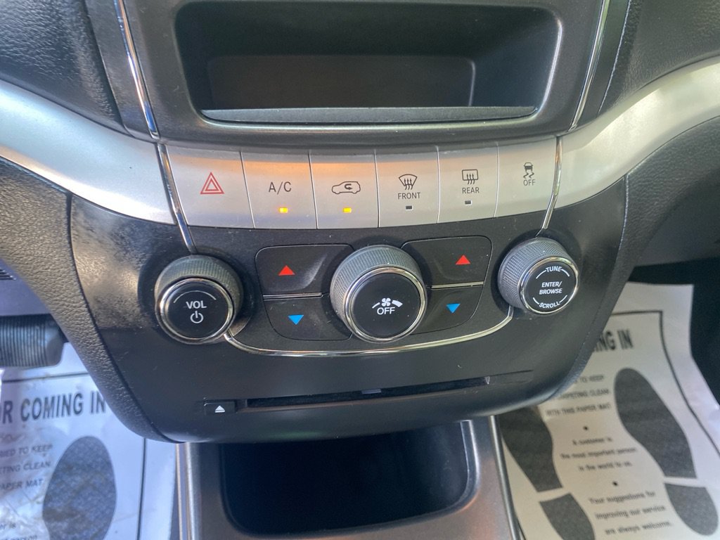 Used 2016 Dodge Journey SE w/ Flexible Seating Group FWD image 14