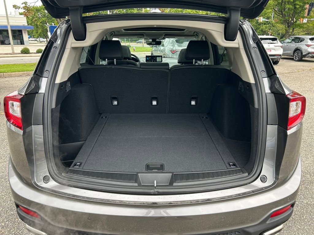 New 2025 Acura RDX SH-AWD image 25