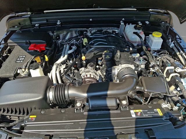Used 2024 Jeep Gladiator Sport AWD/4WD image 32