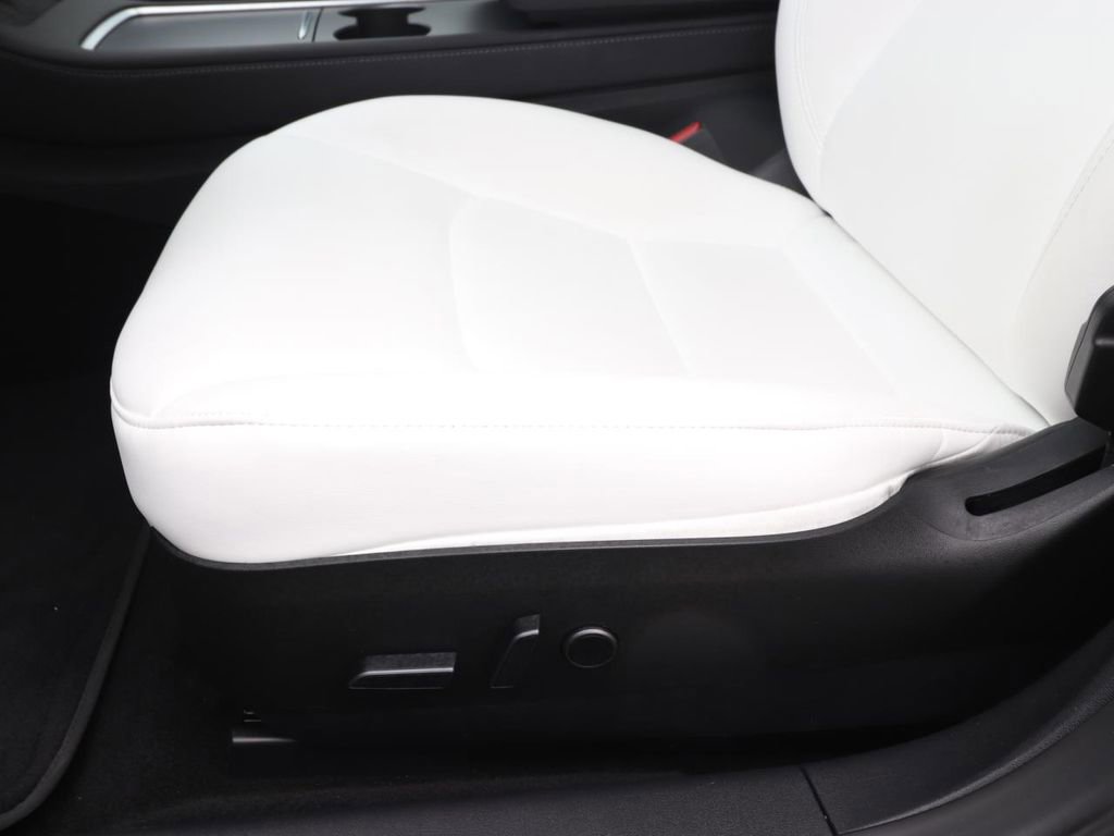 Used 2023 Tesla Model 3 Long Range image 17