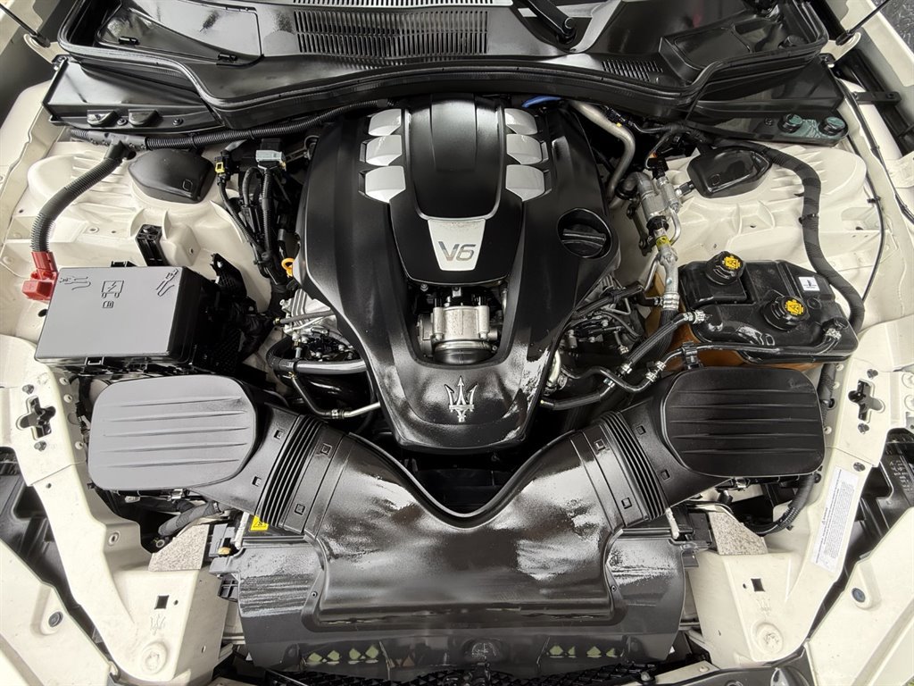 Used 2019 Maserati Ghibli GranLusso RWD image 29