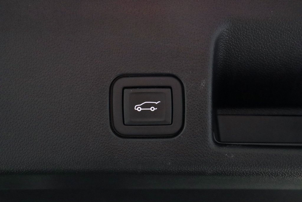 Used 2024 Chevrolet Equinox EV RS image 16