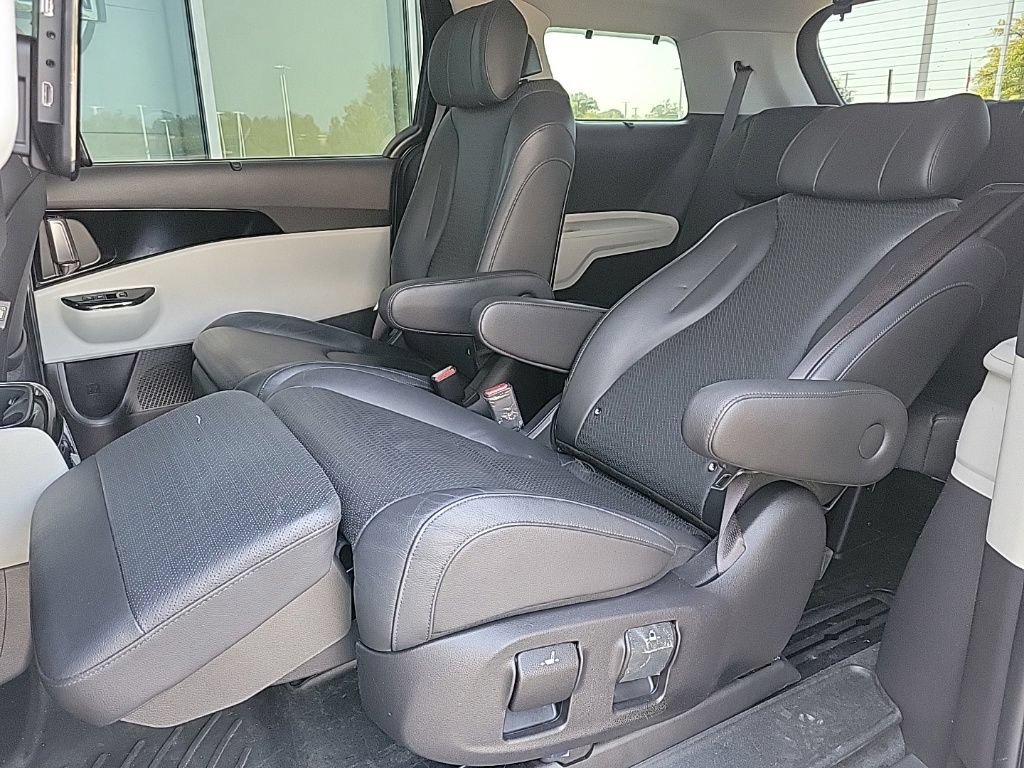 Used 2022 Kia Carnival SX Prestige FWD image 14