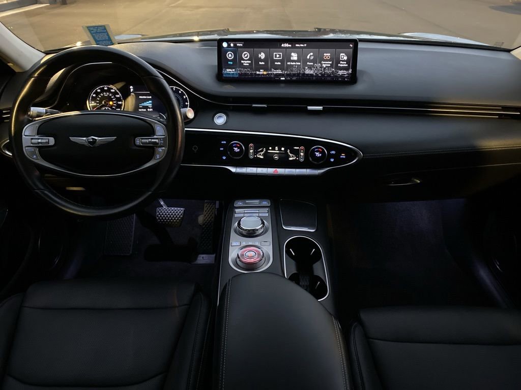 Used 2022 Genesis GV70 2.5T w/ Select Package image 8