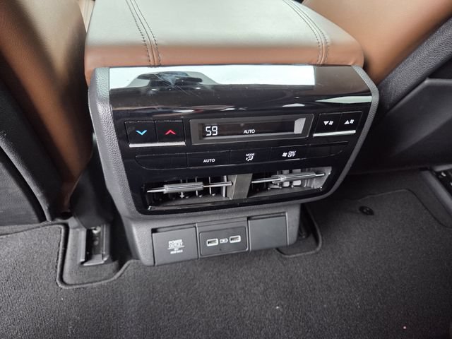 Certified 2023 Acura MDX FWD w/ Technology Package image 22