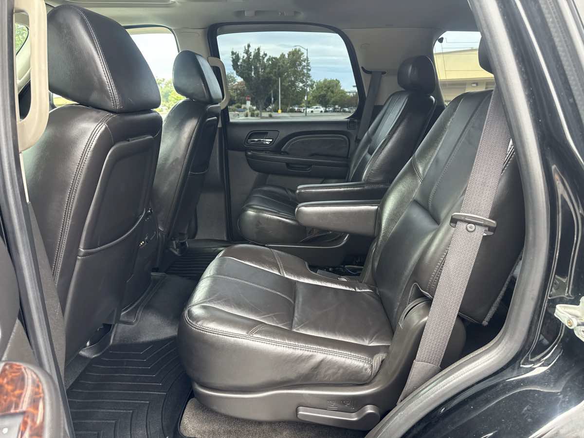 Used 2009 GMC Yukon Denali AWD/4WD image 23
