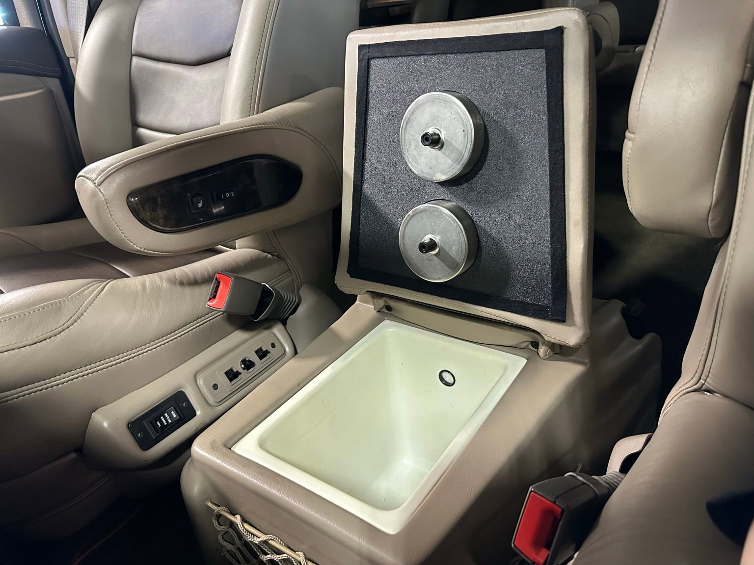 Used 2021 Chevrolet Express 2500 LS w/ Enhanced Convenience Package image 26