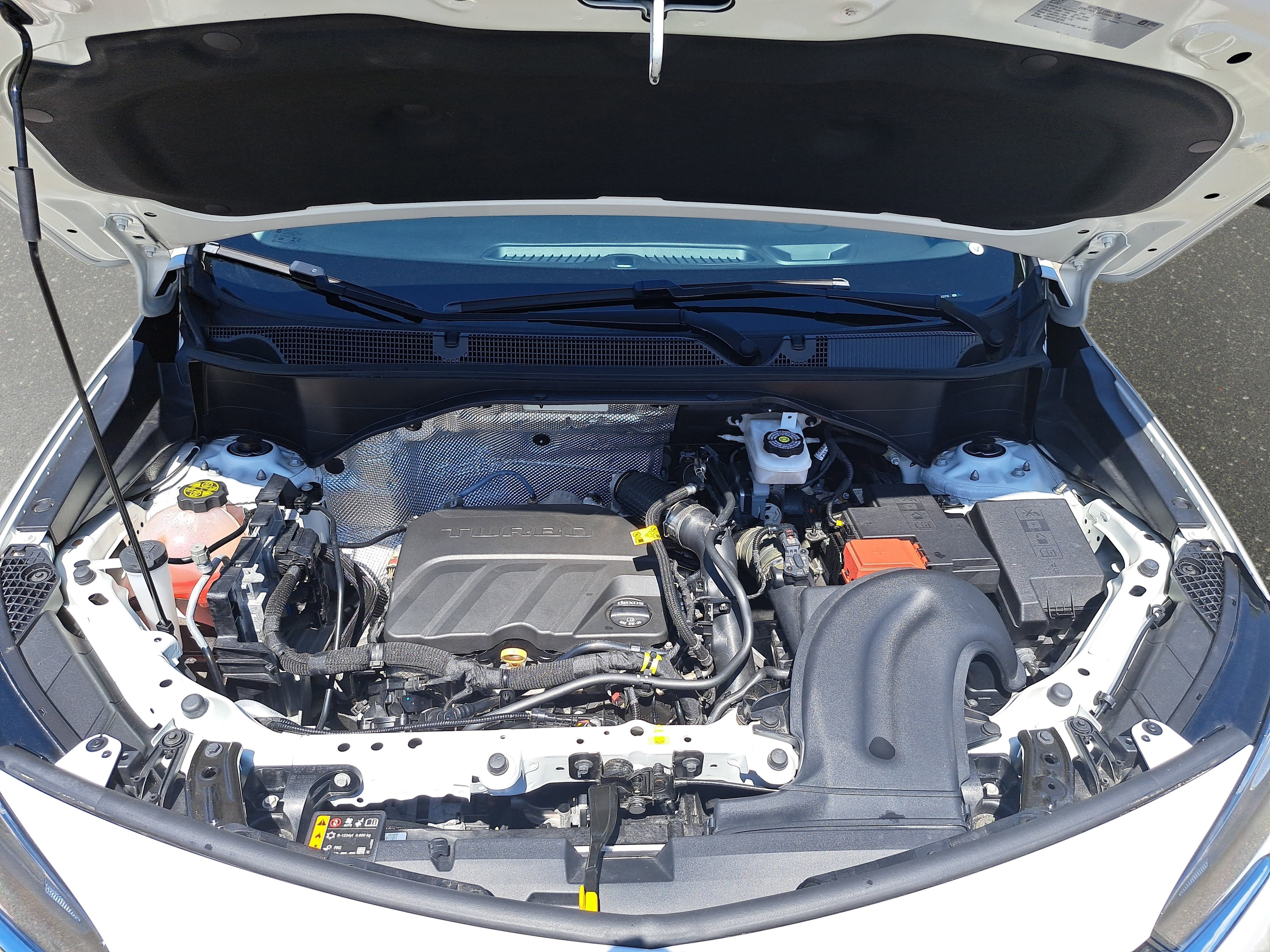 Used 2020 Buick Encore GX Essence w/ Sport Touring Package image 28