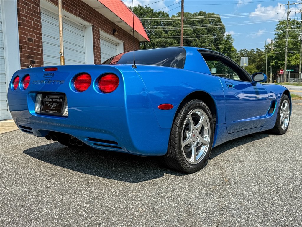 Used 1999 Chevrolet Corvette Coupe w/ Lighting Pkg RWD image 34