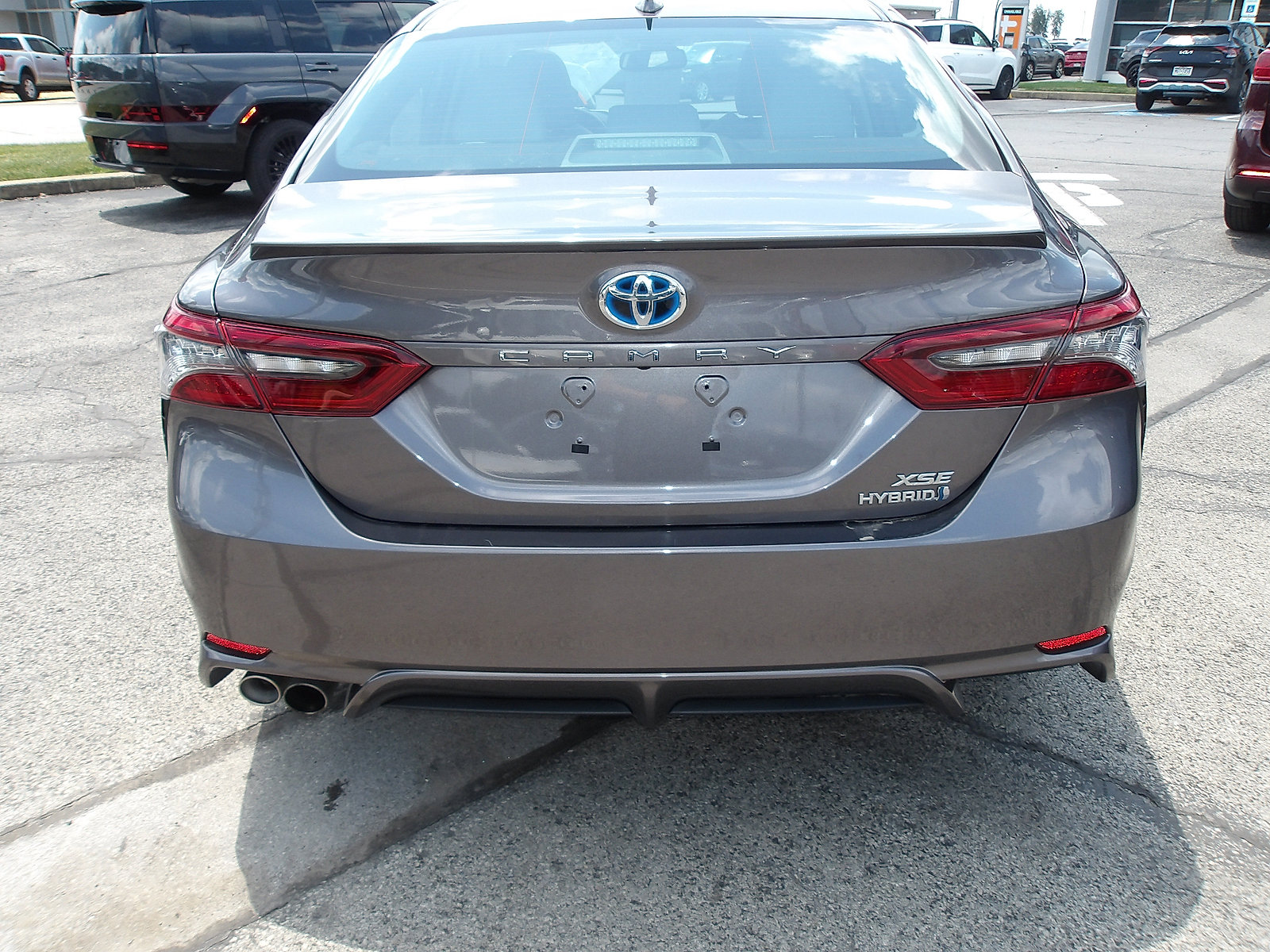 Used 2023 Toyota Camry XSE w/ Cold Weather Package FWD image 6